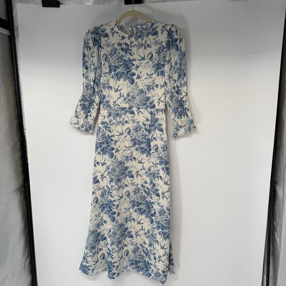 Reformation Dresses & Skirts - Reformation Carolena Floral-Print Crepe De Chine Midi Dress Women's Size 4 Blue